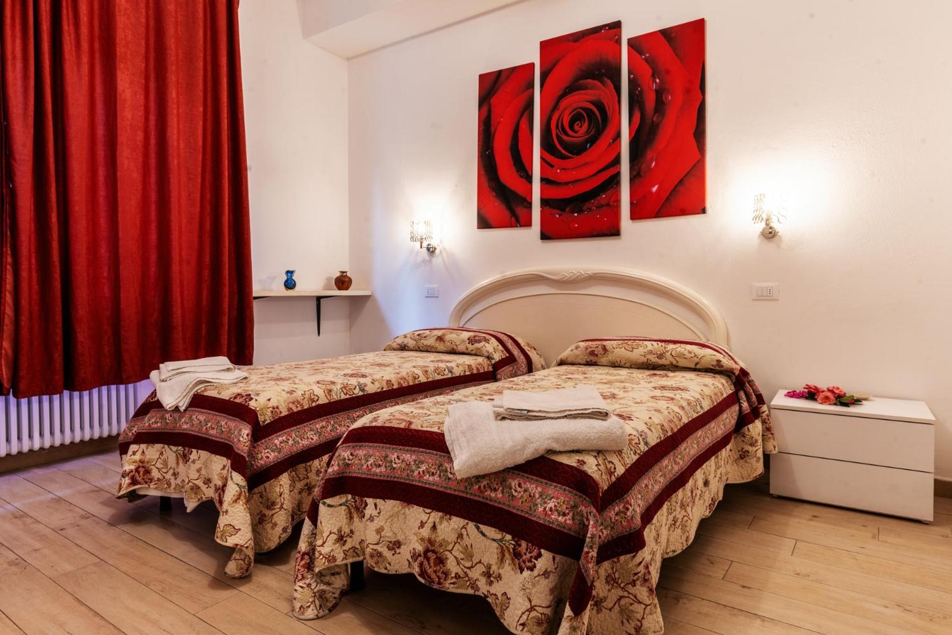Ai Giardini Hotel Castelnuovo di Val di Cecina Bagian luar foto